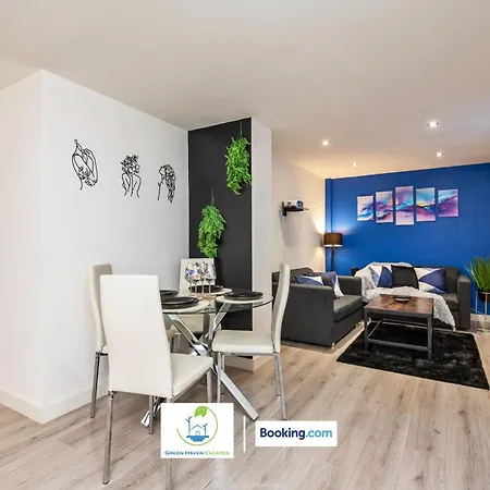 Spacious 1 Bedroom Apartment With 4K Cinema Experience By Green Haven Escapes In Bradford Bradford  Buitenkant foto