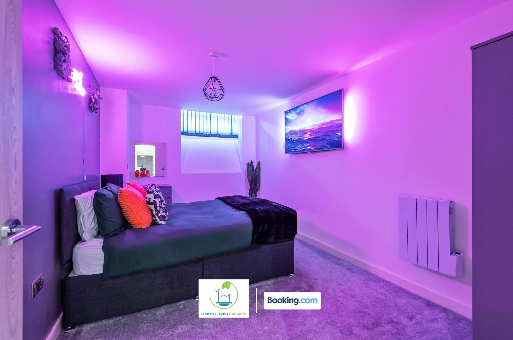 Spacious 1 Bedroom With 4k Cinema Experience By Haven Escapes In Bradford Apartment