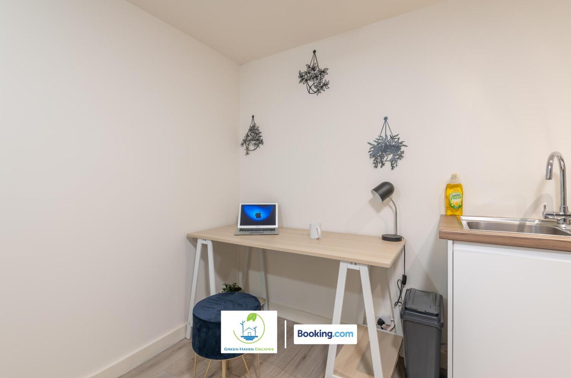Apartment Spacious 1 Bedroom With 4k Cinema Experience By Haven Escapes In Bradford Bradford (West Yorkshire)